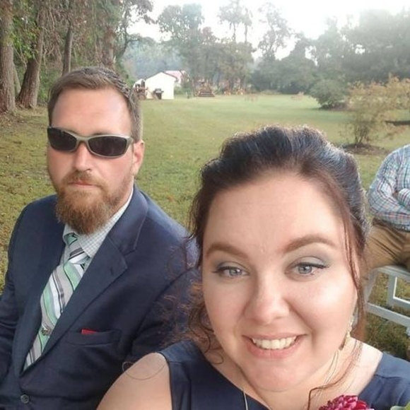 Meet your Posher, Amanda - Picture 1 of 1